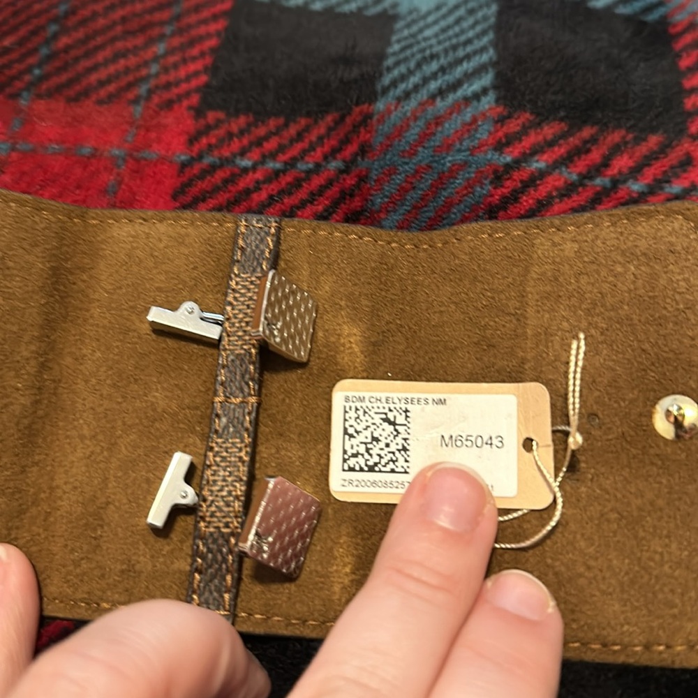 Louis Vuitton Cuff Links with box! - Picture 7 of 11
